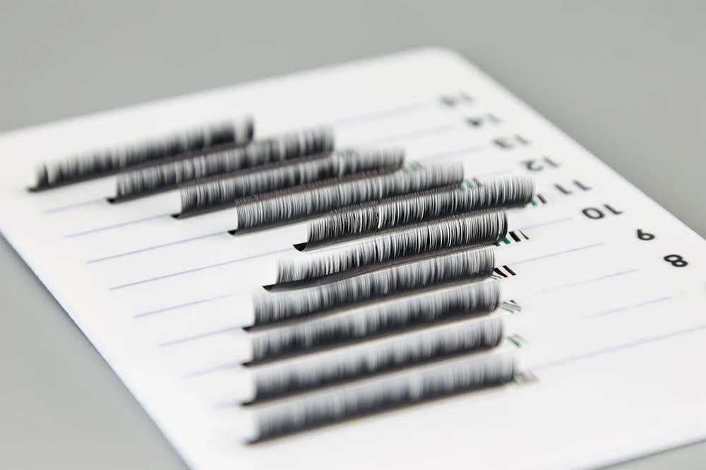 materials for eyelash extensions